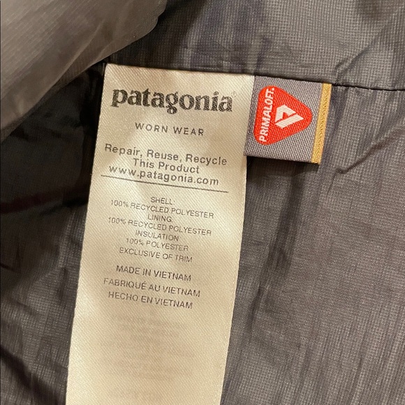 Patagonia Dark Gray Quilted Vest - Picture 4 of 6